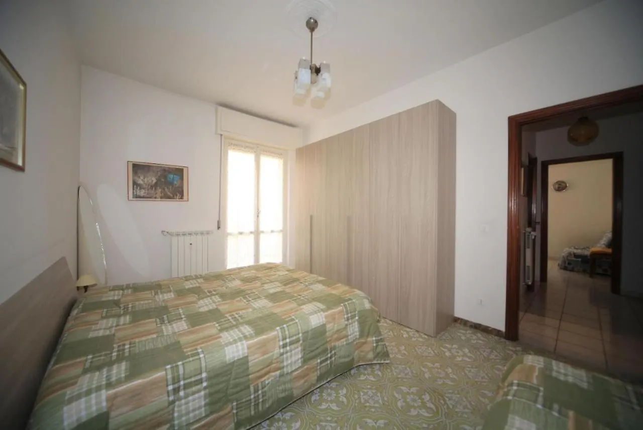 Italianway - Giardini 13 Apartment Borghetto Santo Spirito Italy